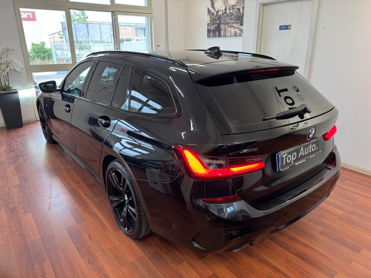 BMW 320 d XDRIVE AUT. M SPORT DARK NIGHT - MY20