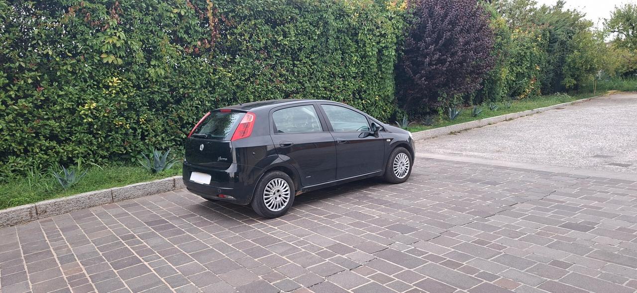 GRANDE PUNTO 1.4 GPL IDEALE X NEOPATENTATI