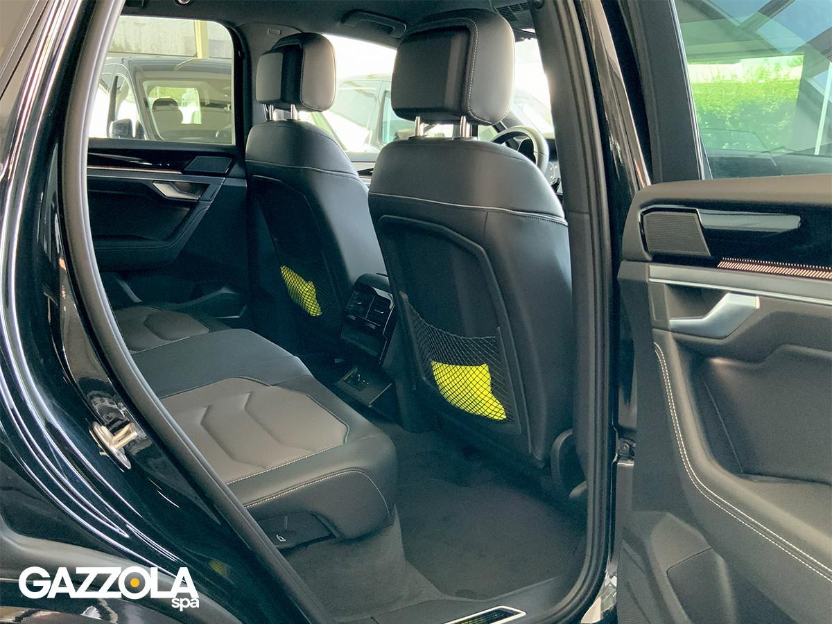 Volkswagen Touareg 3.0 V6 tdi scr R-Line 231cv auto
