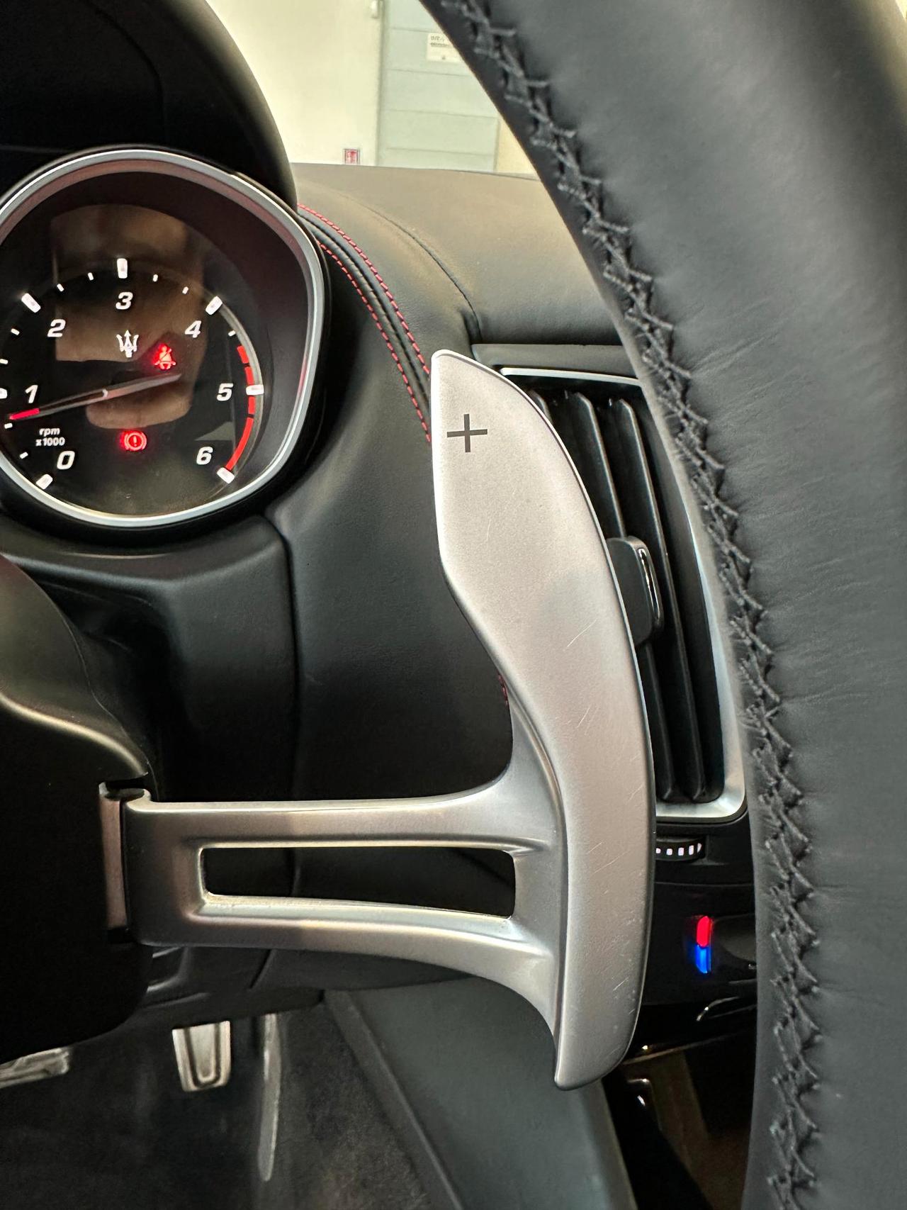 Maserati Levante 3.0 V6 Gransport 250cv - Tetto - Carplay - IVA