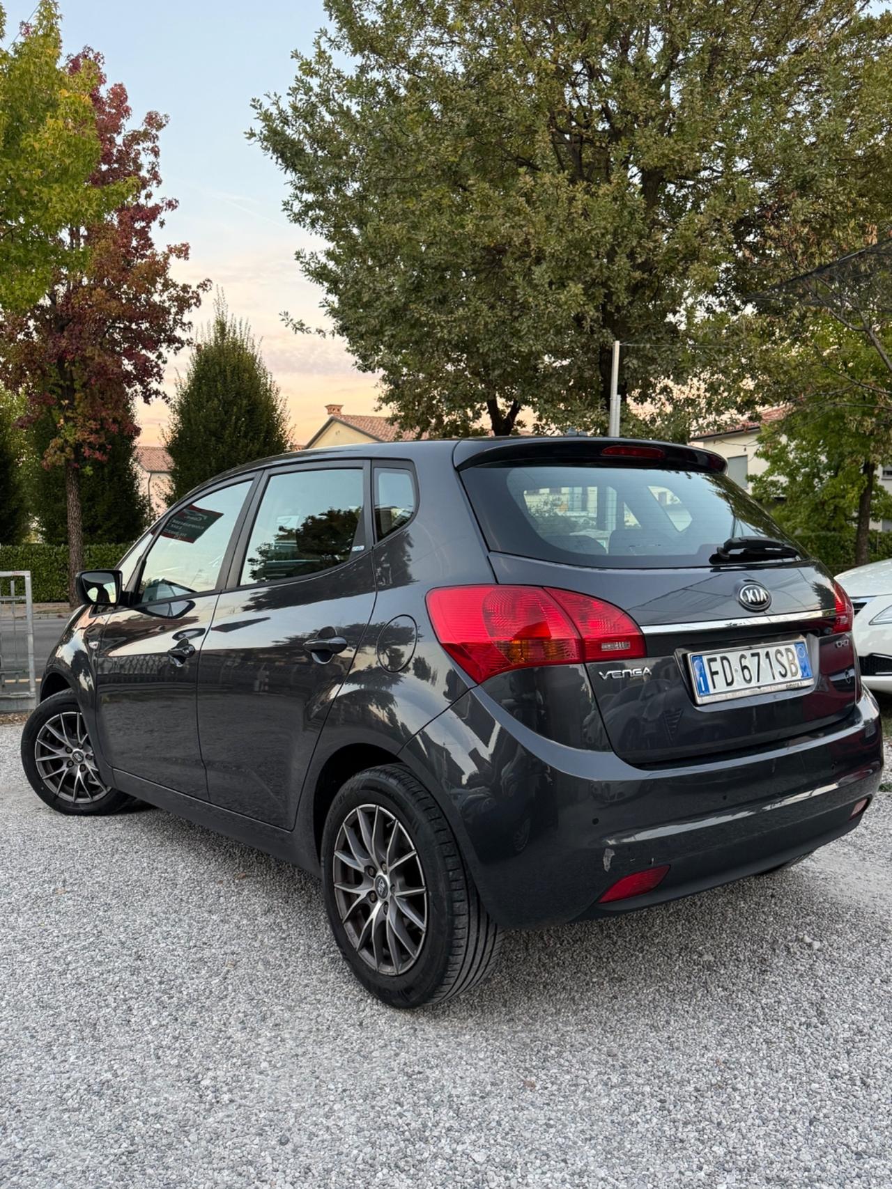 Kia Venga 1.4 CRDi 90CV Cool
