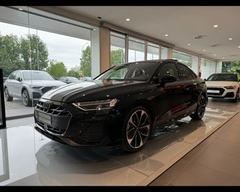 AUDI A3 SEDAN 35 TFSI S-TRONIC S-LINE