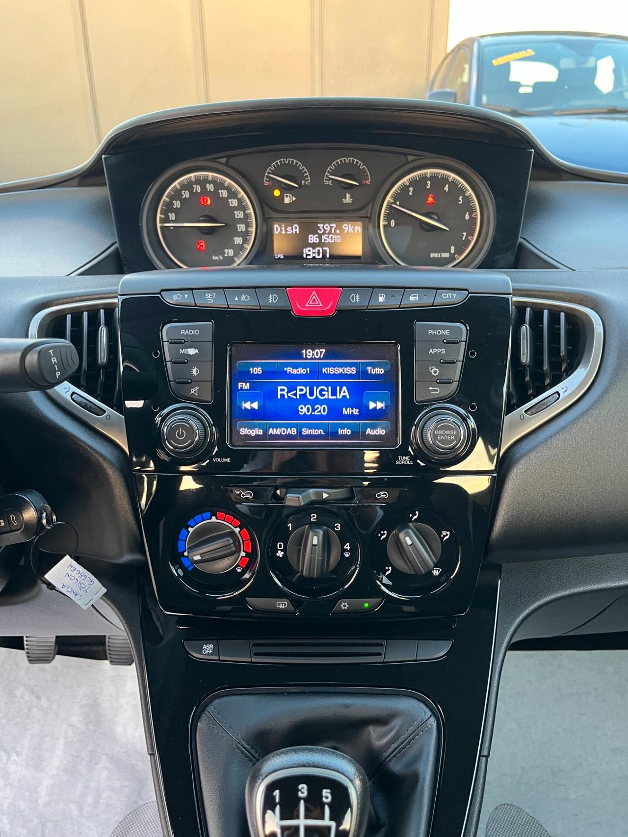 Lancia Ypsilon 1.2 69 CV 5 porte GPL Ecochic Monogram