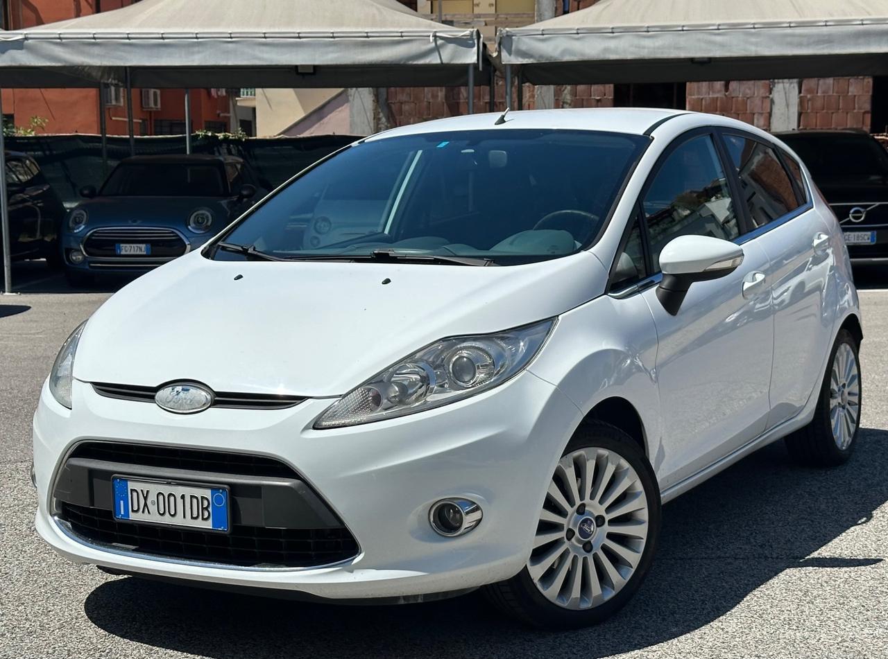 Ford Fiesta 1.4 5 porte Bz.- GPL Titanium