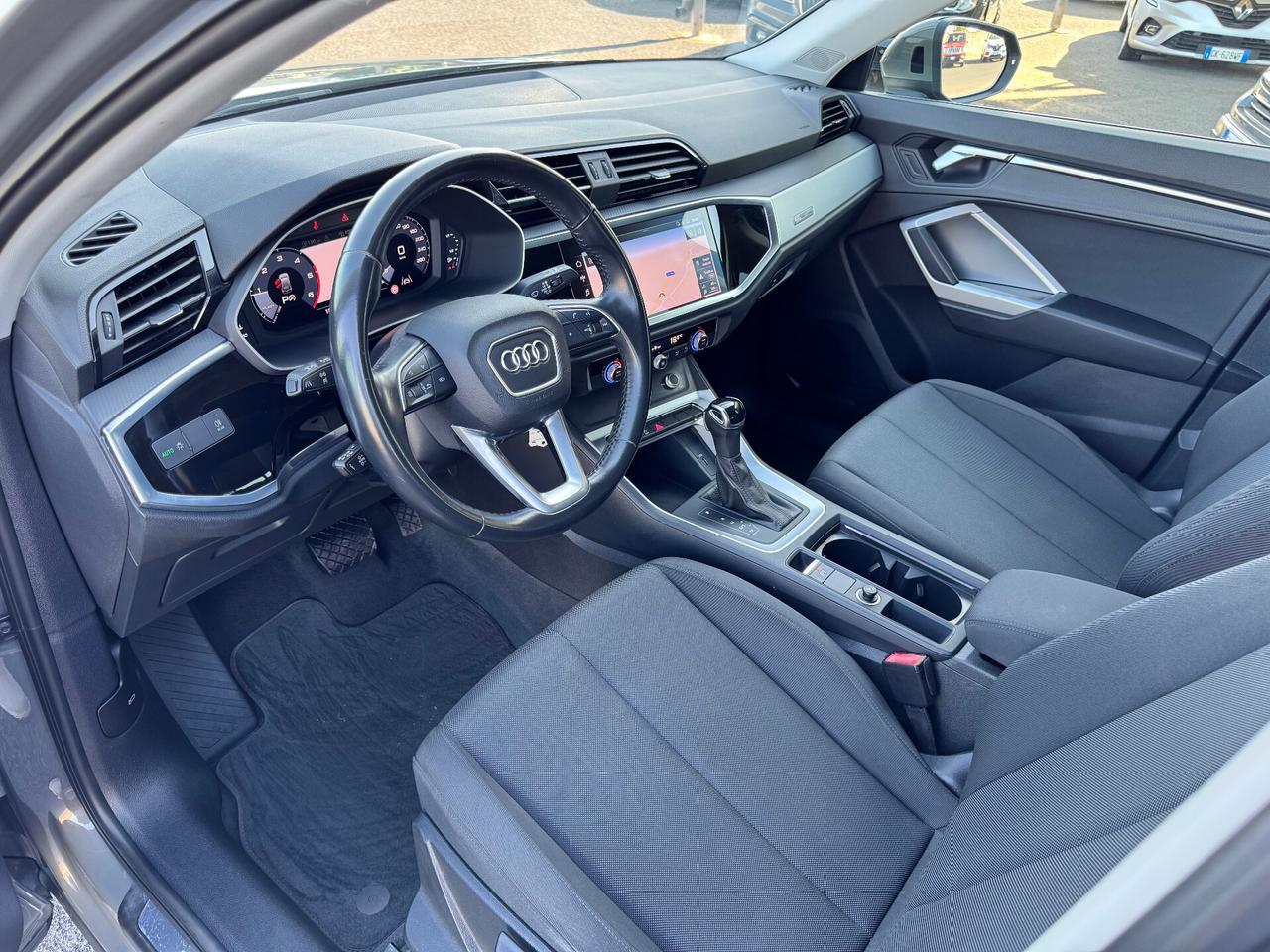 Audi Q3 35 TDI S tronic Business Advanced