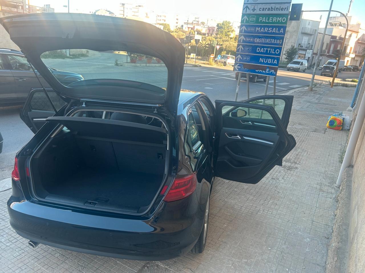 Audi A3 Cabrio 1.6 TDI clean diesel Ambiente