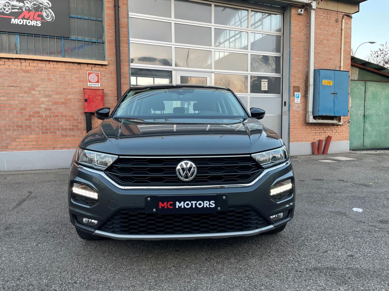 Volkswagen T-Roc BENZINA 115 CV FULL OPTIONAL- UNICO PROPRIETARIO