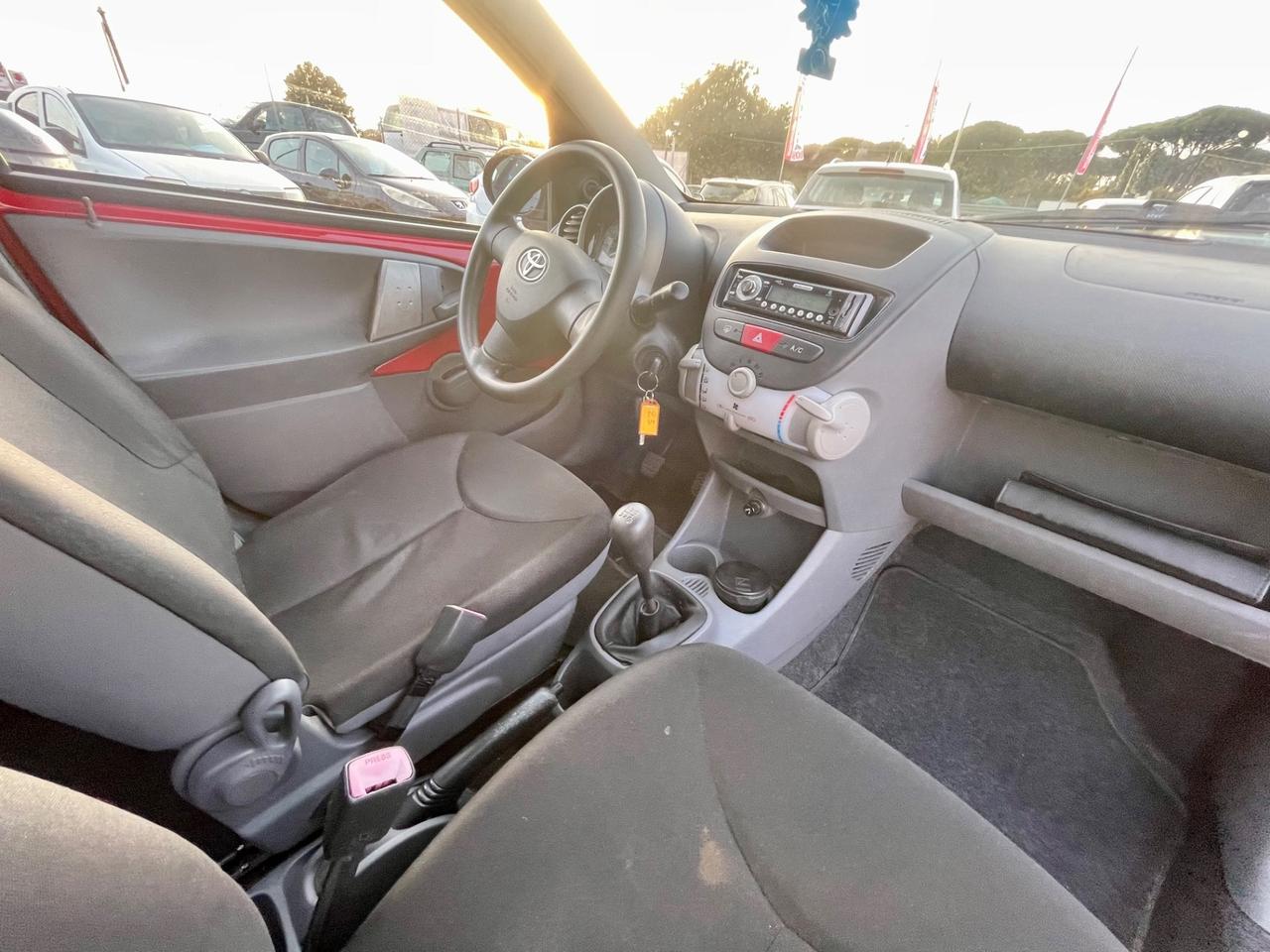 Toyota Aygo 1.0 12V VVT-i 5 porte Sound