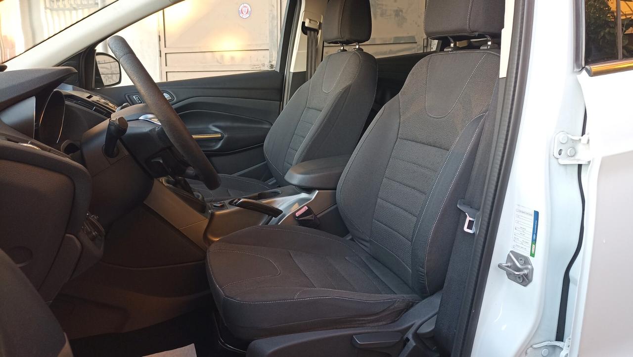 Ford Kuga 2.0 TDCI 140 CV Titanium 2WD