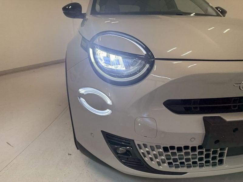 FIAT 600 600 1.2 hybrid La Prima Automatica
