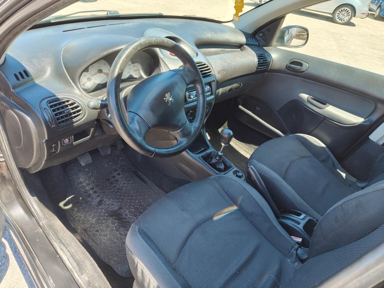 Peugeot 206 1.4 HDi 5p. Enfant Terrible