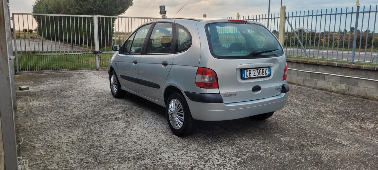Renault Megane Mégane 1.6 16V cat Proact. Privilège