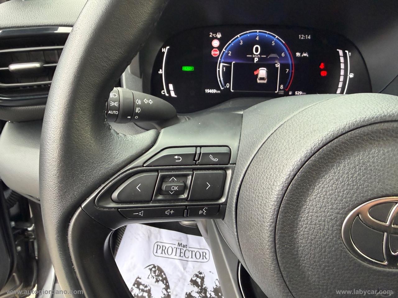 TOYOTA Yaris Cross 1.5 Hyb. 5p. E-CVT AWD Trend Business Plus Pack