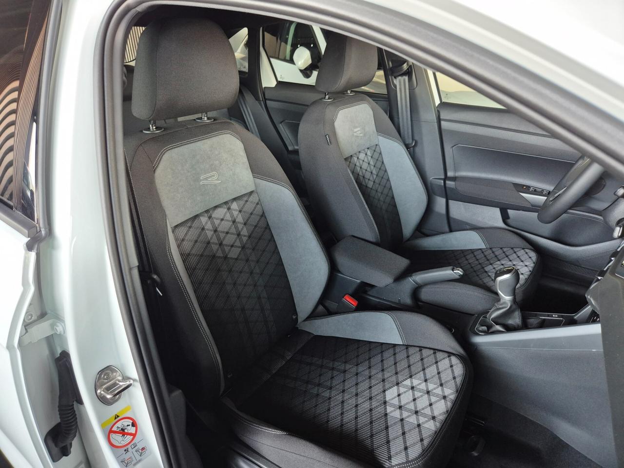 Volkswagen Taigo 1.0 TSI 110 CV R-Line KM0