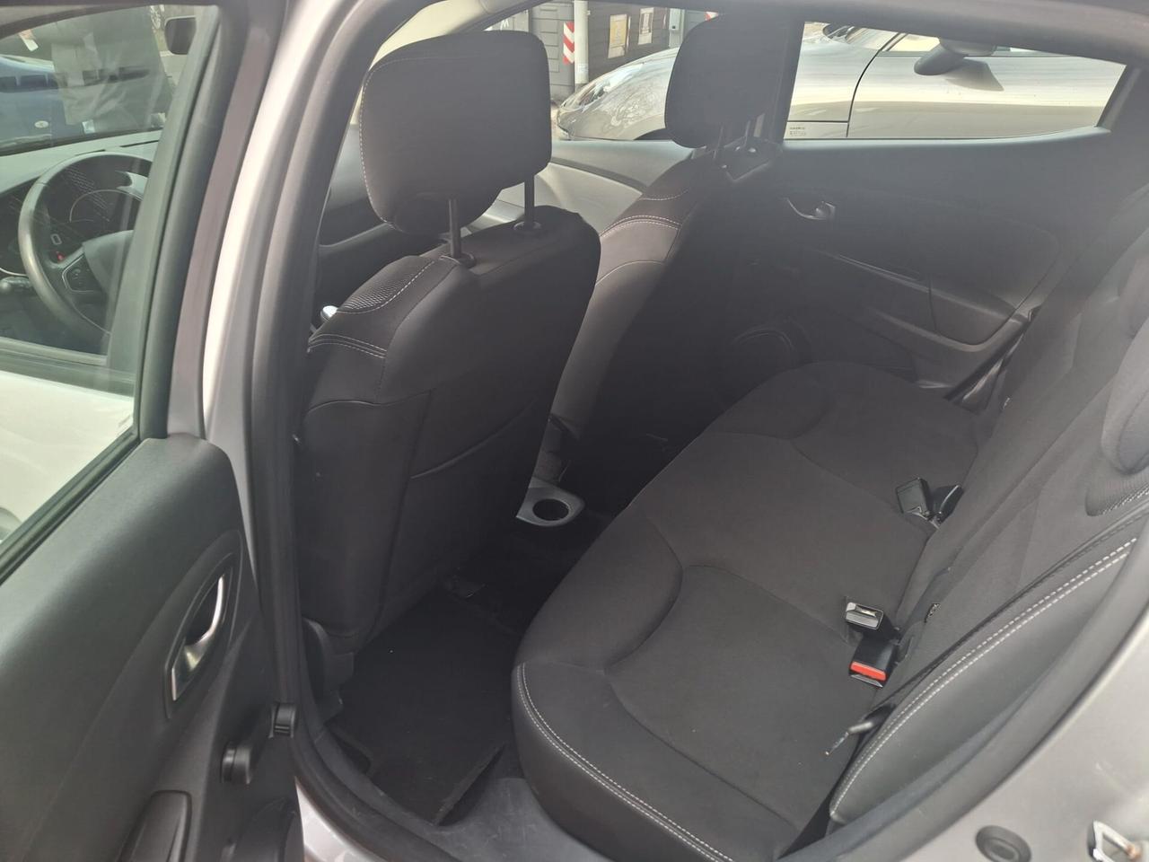 Renault Clio TCe 100 CV 5 porte Intens