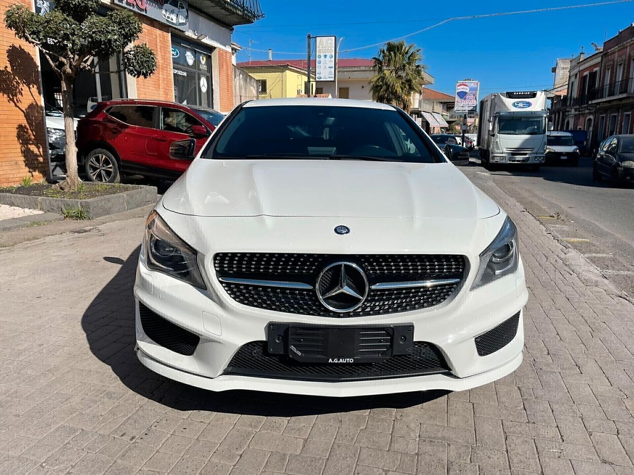 Mercedes-benz CLA200 d S.brake Premium AMG interno/esterno