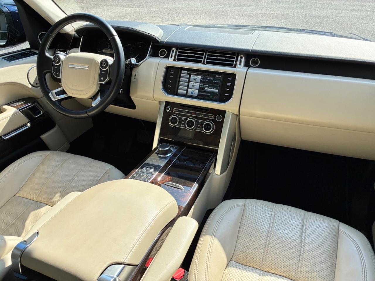 Land Rover Range 3.0 TDV6 Autobiography