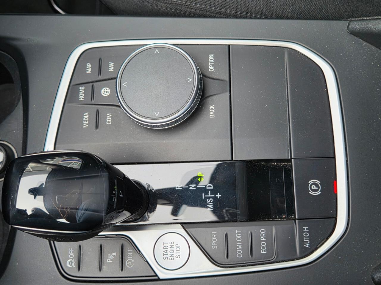 Bmw 116 116d 5p. Business Advantage