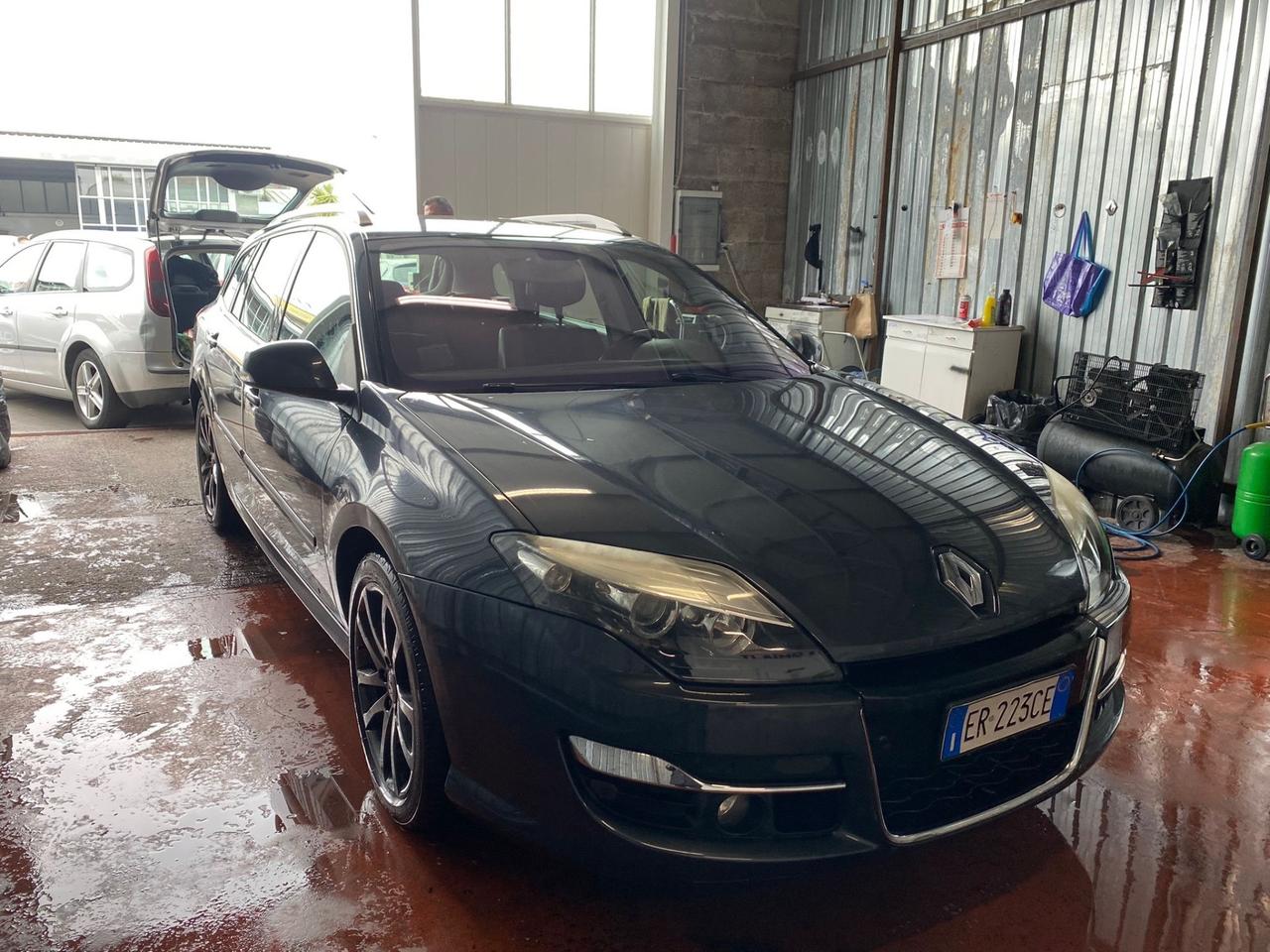 Renault Laguna 2.0 dCi 175CV SporTour Proactive 4Control ESM