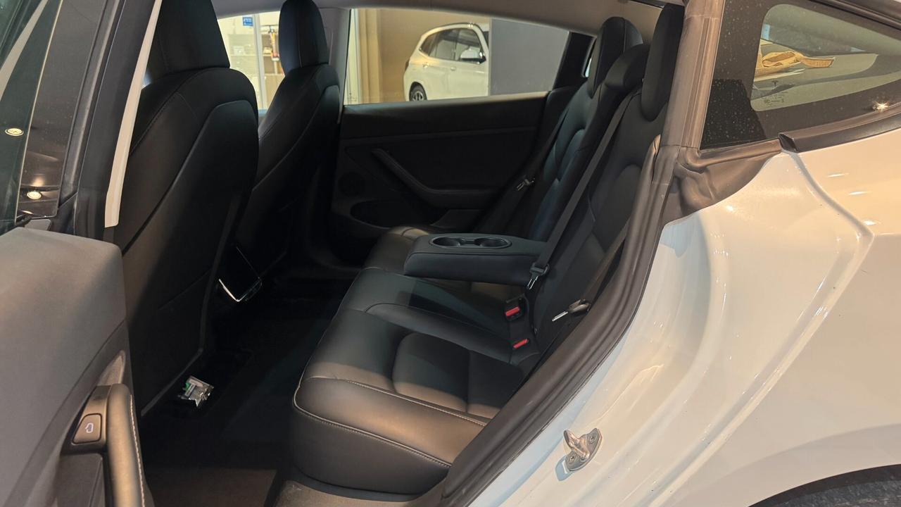 TESLA MODEL 3 DUAL MOTOR 136CV 2021