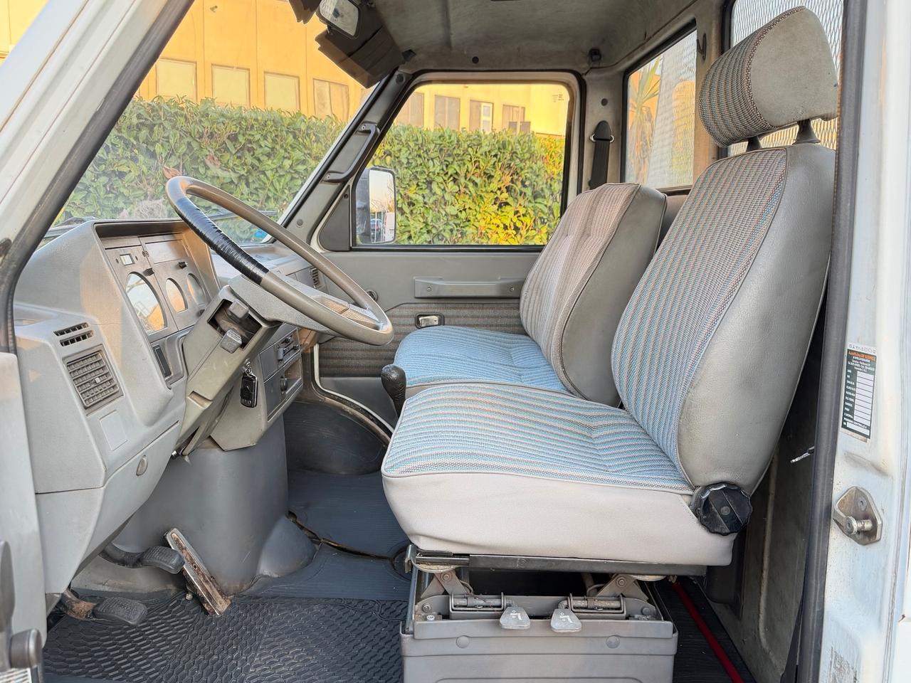 IVECO DAILY 35-8 2.5 DIESEL 70.000KM