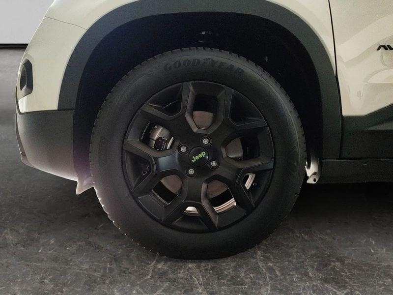 Jeep Avenger 1.2 turbo e-hybrid mhev Upland 4xe 145cv edct6