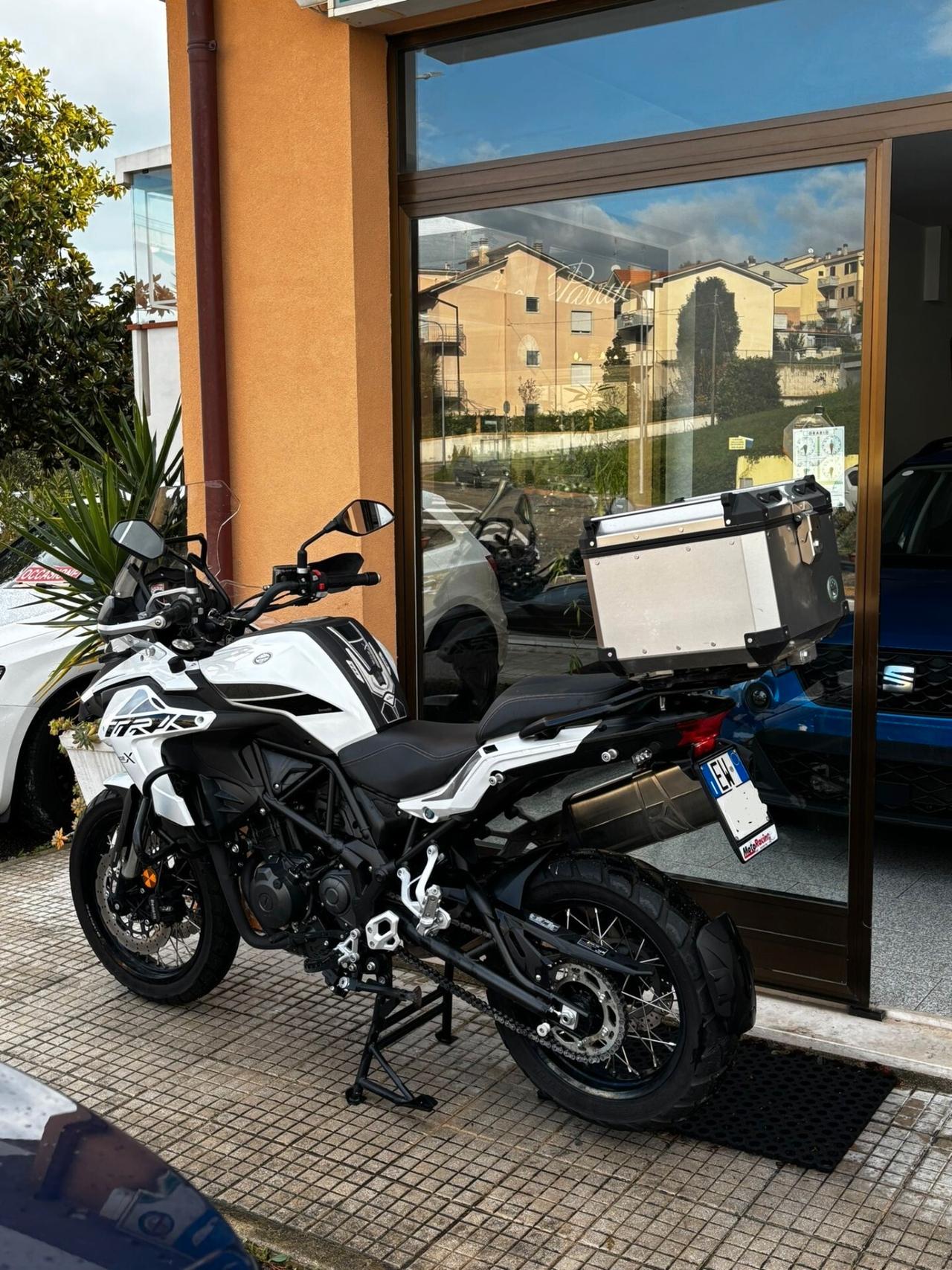 BENELLI TRK 502 X PARI AL NUOVO