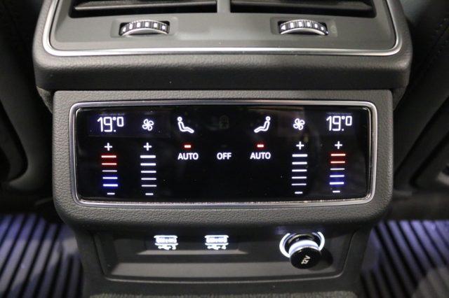 AUDI RS6 Avant 4.0 TFSI V8/TETTO/CERAM/ALCANT/RS PLUS