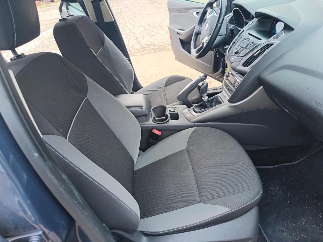 Ford Focus Sw 2013----1.6 Diesel