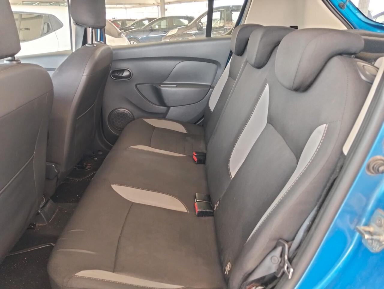 Dacia Sandero Stepway 1.5 dCi 2016 - UNI PROP