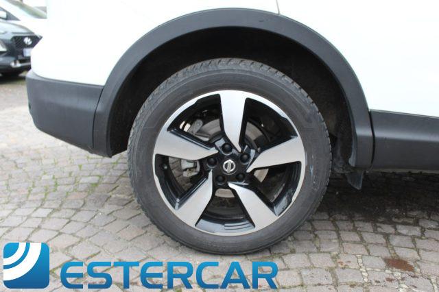 NISSAN Qashqai 1.2 DIG-T aut N-Connecta