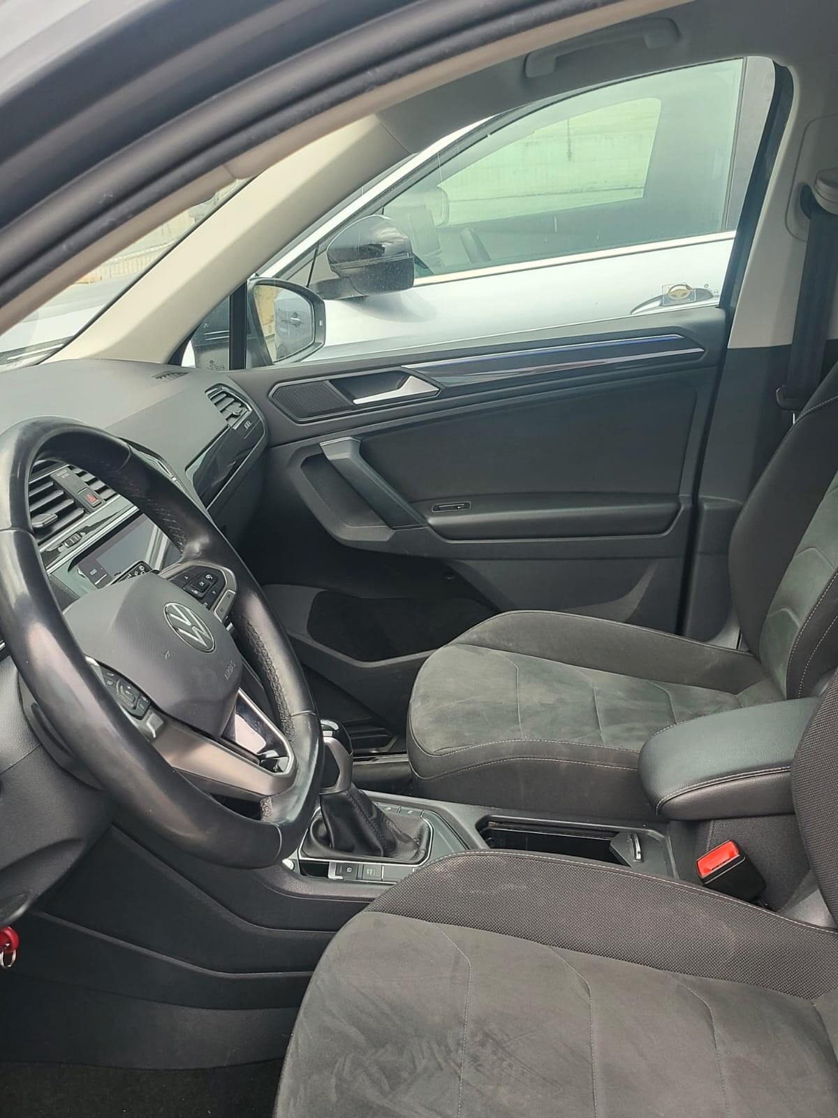 Volkswagen Tiguan 2.0 TDI 150 CV SCR DSG Elegance