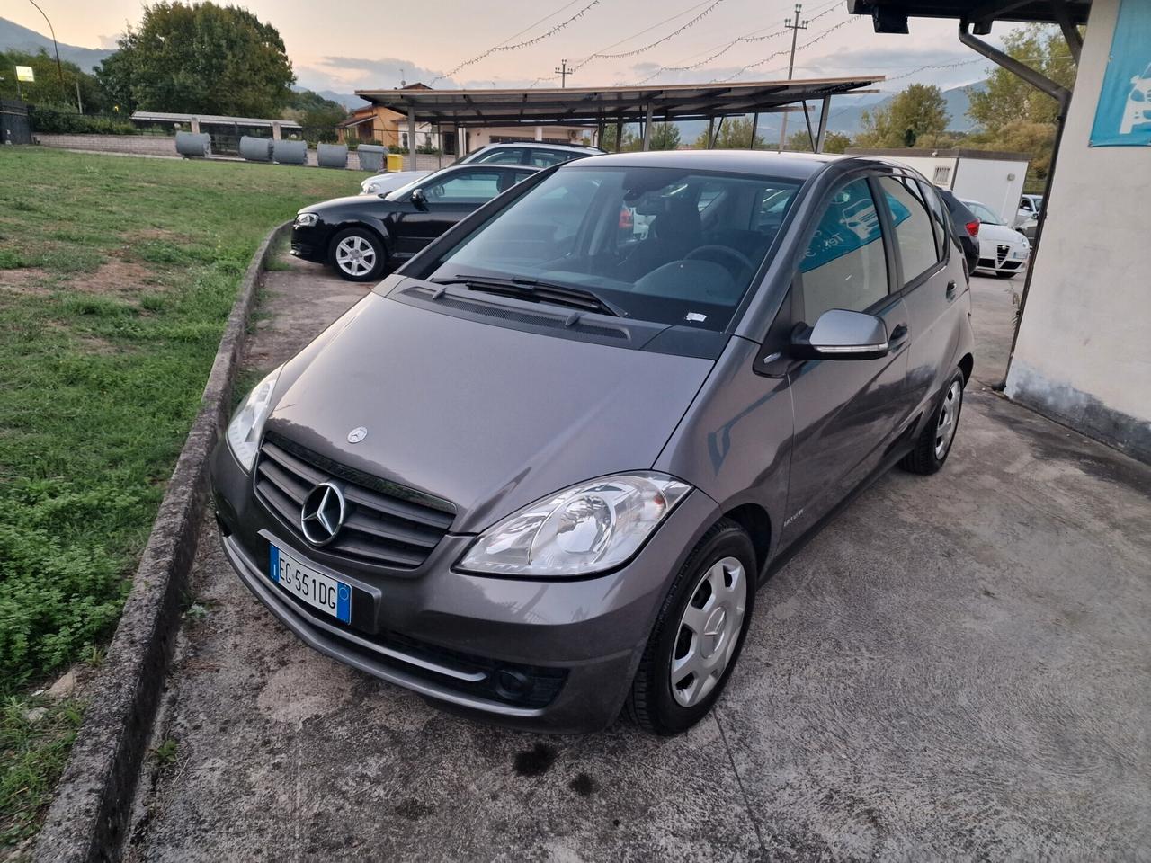 Mercedes A 160 CDI BlueEFFICIENCY Executive "neopatentati"