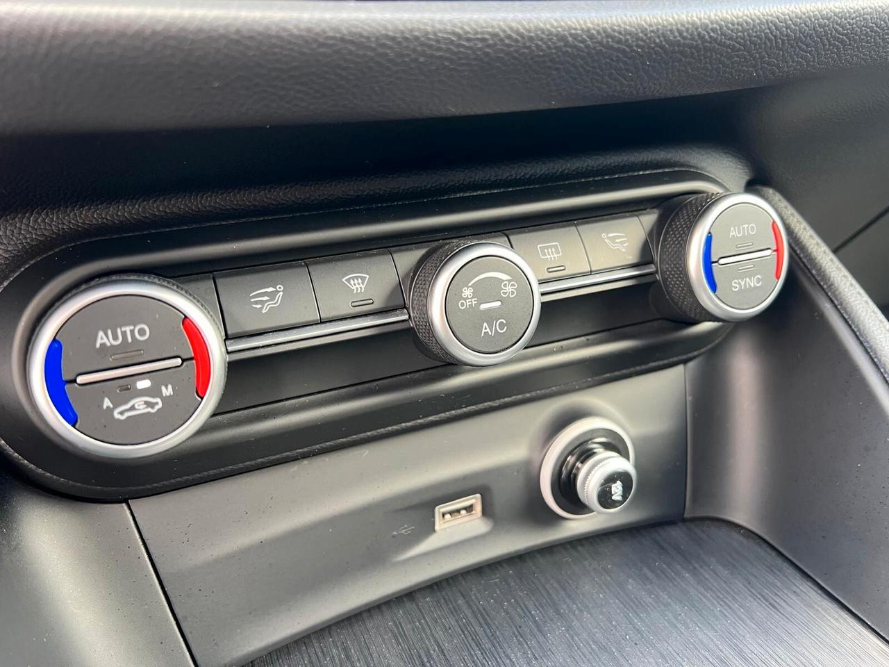 Alfa Stelvio 190 CV Q4 TETTO PANORAMICO APRIBILE