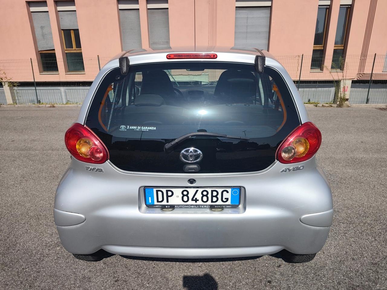 Toyota Aygo 1.0 benzina 5 porte 110 Milà km