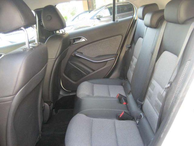 MERCEDES-BENZ GLA 200 D EXECUTIVE