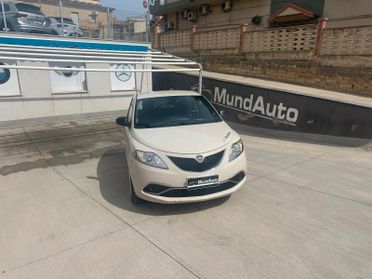 Lancia Ypsilon 1.2 69 CV 5 porte Gold