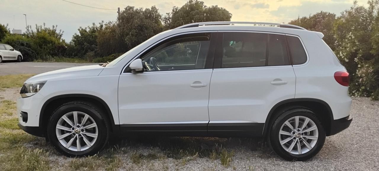 Volkswagen Tiguan 2.0 TDI 110 CV Sport & Style BlueMotion Technology
