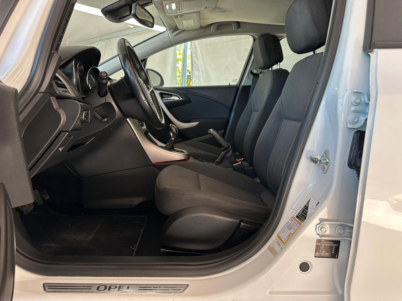 Opel Astra 1.7 CDTI 110CV Sports Tourer Cosmo