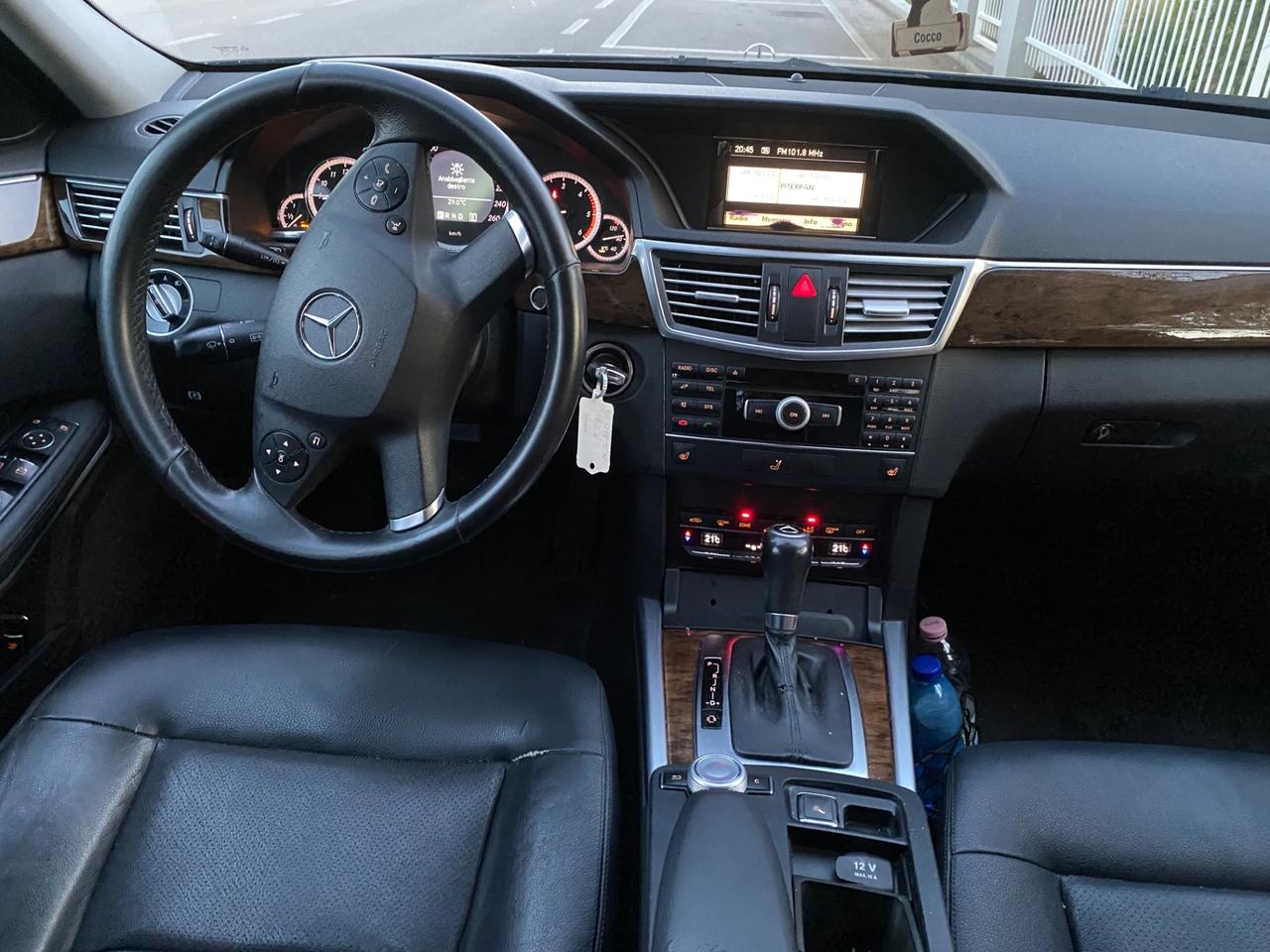 Mercedes-benz E 200 220 CDI BlueEFFICIENCY Elegance