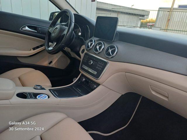 MERCEDES-BENZ GLA 200 d Automatic Business Extra