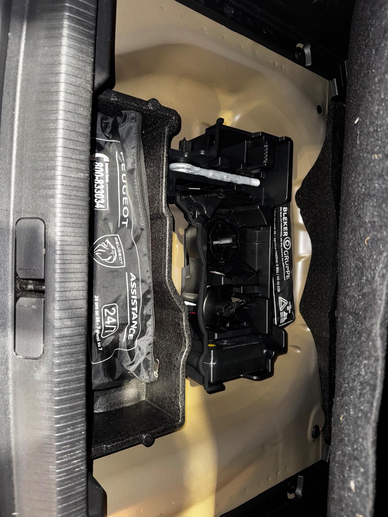 Peugeot 2008 BlueHDi 130 S&S EAT8 GT