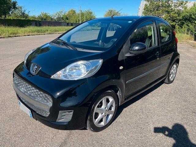 Peugeot 107 1.0 68CV 5p. Plaisir 2Tronic AUTOMATICA