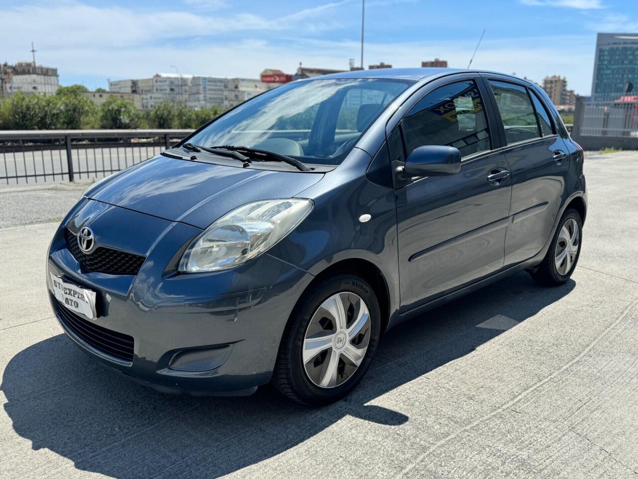 Toyota Yaris 1.3 5 porte 2009 neopatentati