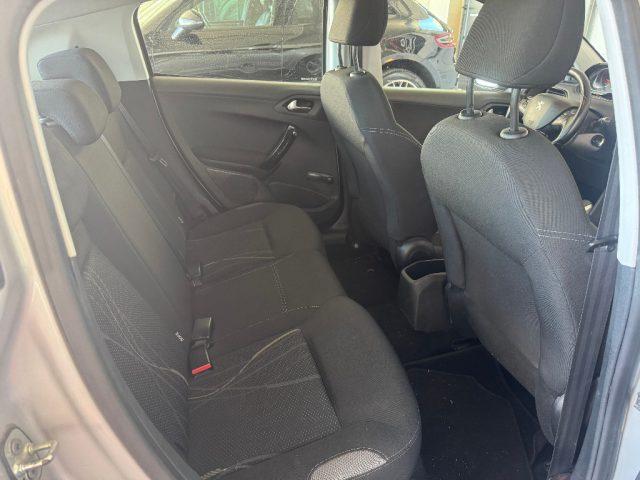 PEUGEOT 208 1.4 8V HDi 68CV 5p. Allure