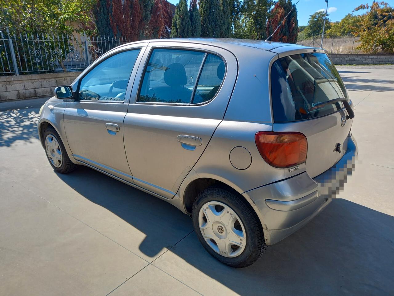 Toyota Yaris 1.0 5 porte Sol