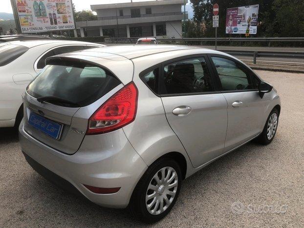 Ford Fiesta 1.4 5 porte Bz.- GPL Titanium