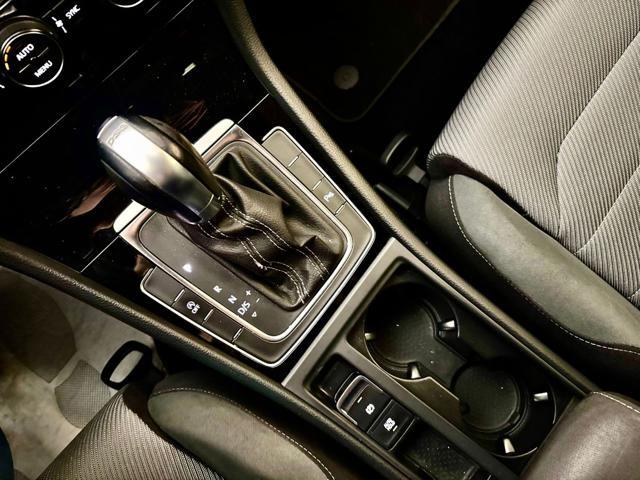 VOLKSWAGEN Golf 1.4 TSI 5p. R-Line