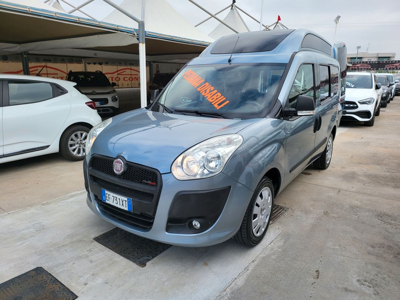 Fiat Doblo - 2010 con pedana disabili