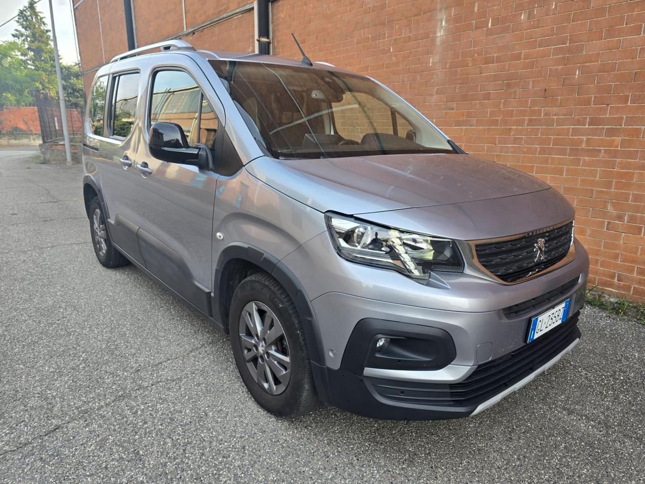 Peugeot Rifter Mix BlueHDi 130 S&S PC Allure Standard